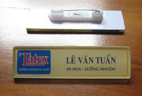 làm thẻ nhân viên