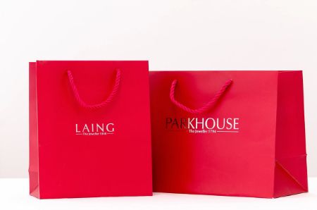 Hiển thị chi tiết cho In túi giấy đựng quà tết giá rẻ Hình ảnh cho bài viết In túi giấy đựng quà tết giá rẻ