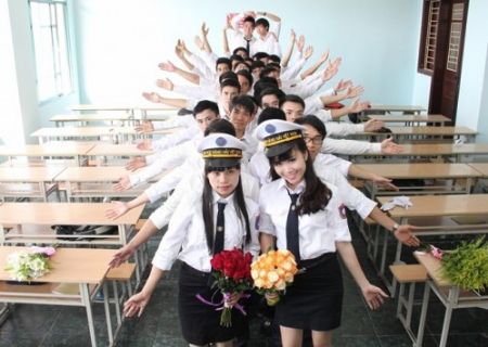 Hình ảnh cho bài viết Concept kỷ yếu đẹp – 9 Concept chụp ảnh kỷ yếu vạn người mê