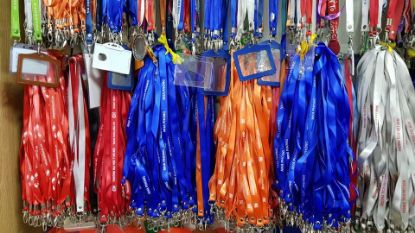 Hình ảnh của in dây thẻ tên