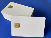 thẻ nhựa gắn chip
