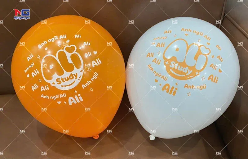 mẫu bóng bay in logo trung tâm tâm Anh ngữ Ali