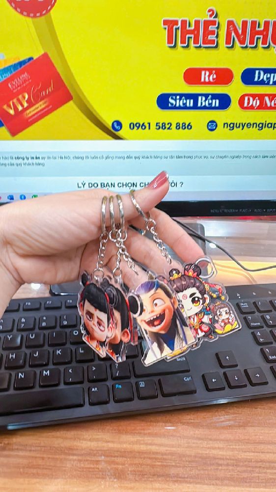 in móc chìa khóa theo yêu cầu
