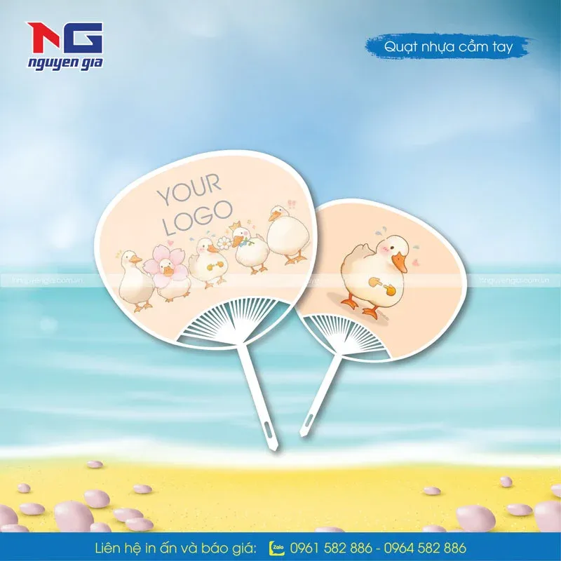 mẫu quạt nhựa cầm tay lấy ngay