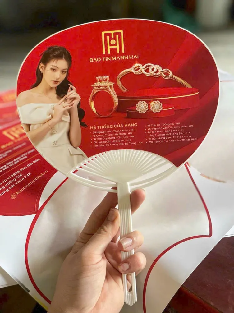 Quạt nhựa quảng cáo Hà Nội