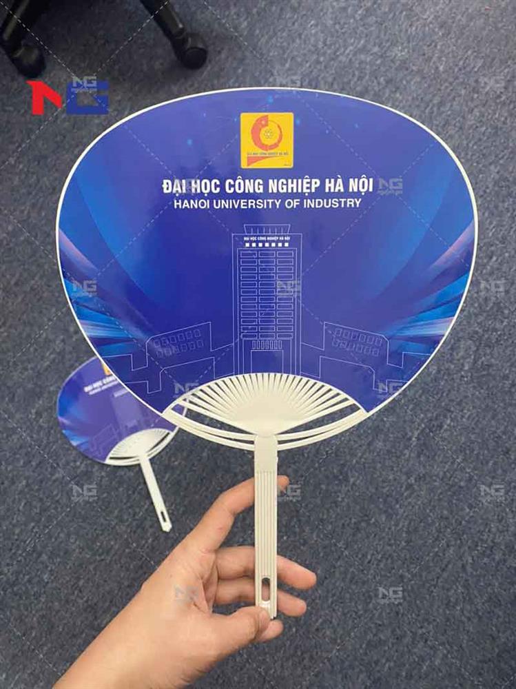 mẫu quạt nhựa quảng cáo