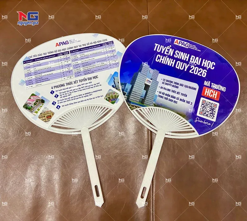 Quạt nhựa cầm tay tuyển sinh 