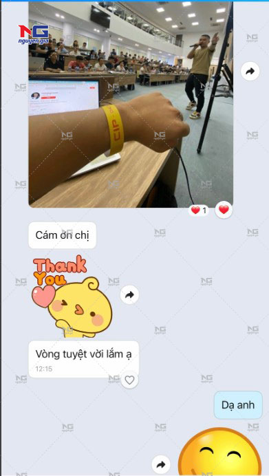 Feedback khách hàng in vòng tay giấy