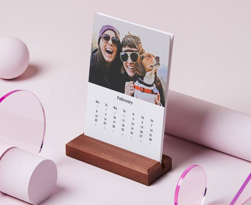 mẫu lịch bàn theo yêu cầu