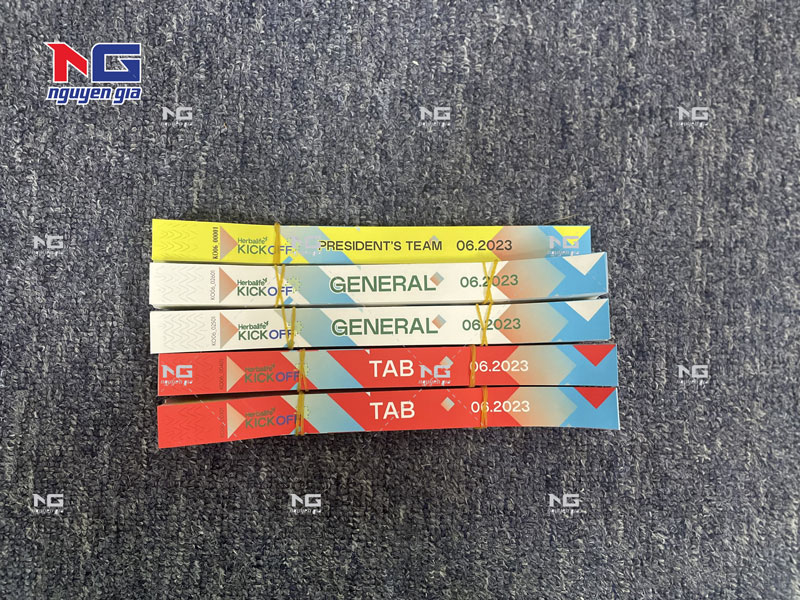 Vòng tay giấy sự kiện