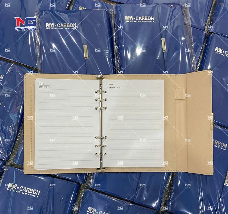 Mẫu bìa da carbon chất liệu giấy